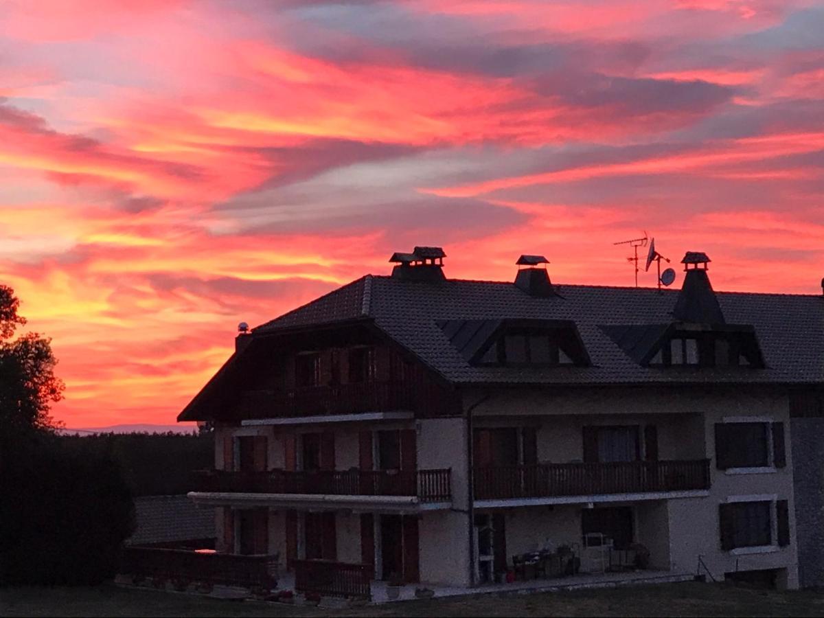 Ferme Bordbar B&B Saint-Paul-en-Chablais Exterior photo